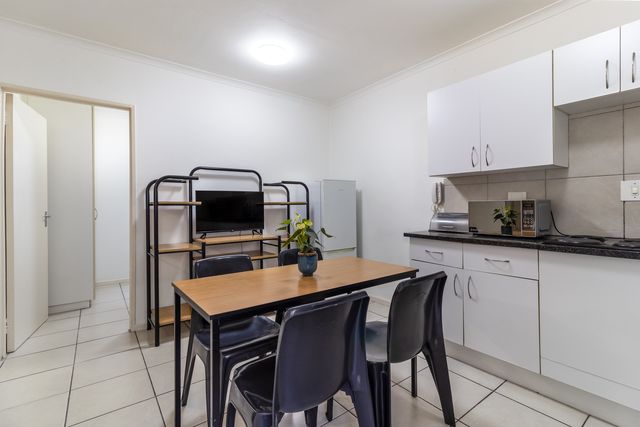 To Let 3 Bedroom Property for Rent in Wellington Central Western Cape